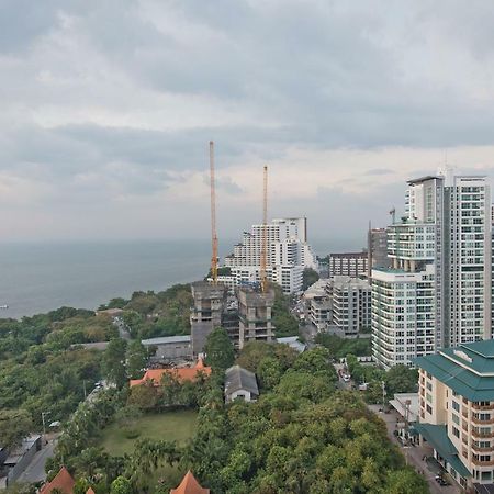 Stylish Studio In Peak Towers Pattaya Exterior photo